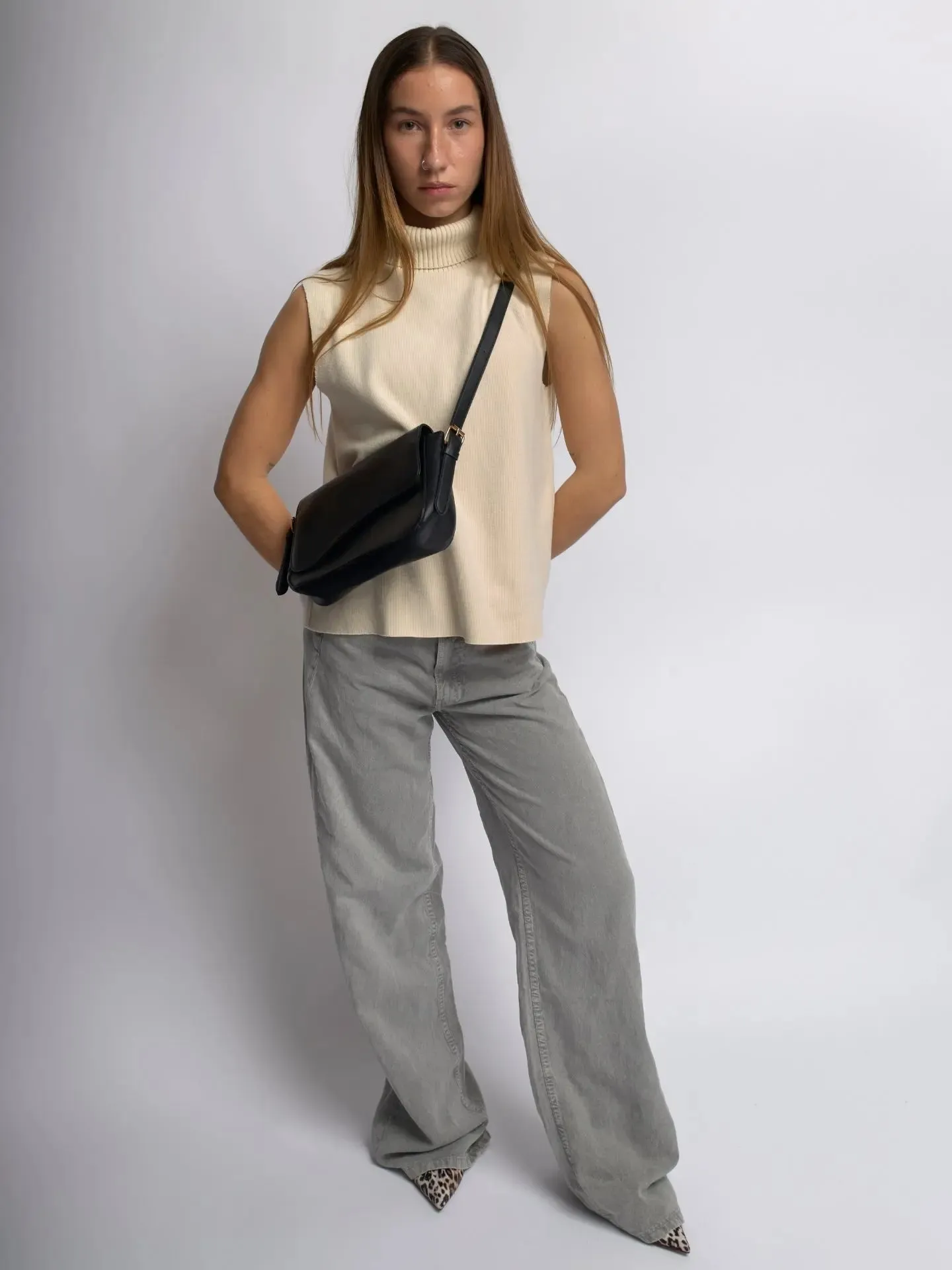 Gaby | Elegant Minimalist Black Leather Shoulder Bag