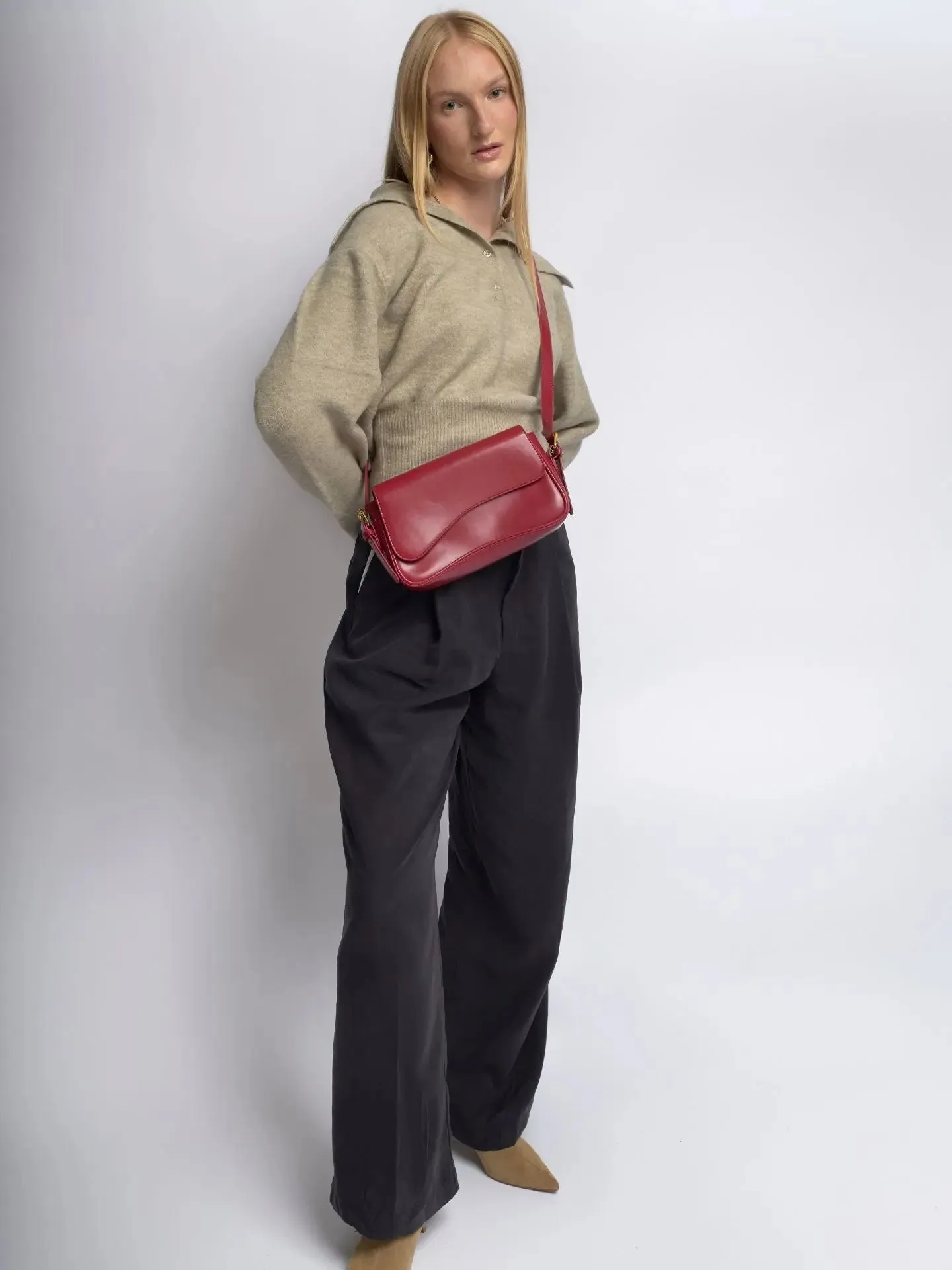 Gaby | Elegant Minimalist Black Leather Shoulder Bag
