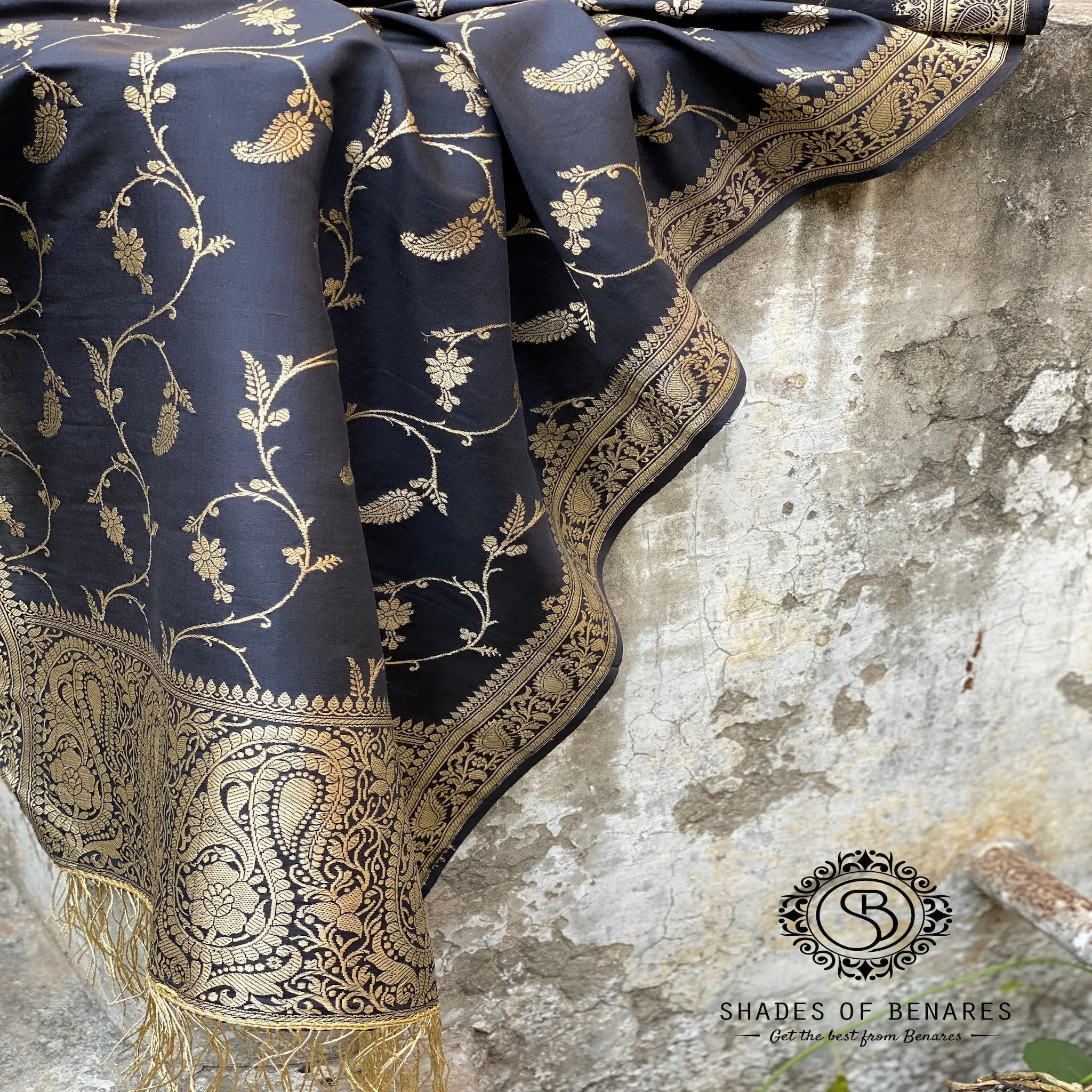 Luxurious Black Banarasi Handloom Kadhwa Silk Scarf