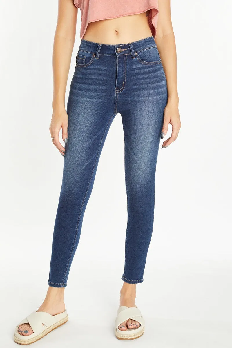Unforgettable Stretch Skinny Jeans in Dark Wash